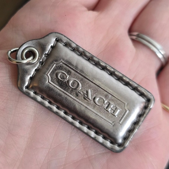 Coach Leather Luggage Tag Bag Charm Silver Tone Metallic Authentic Accessory - Picture 3 of 4